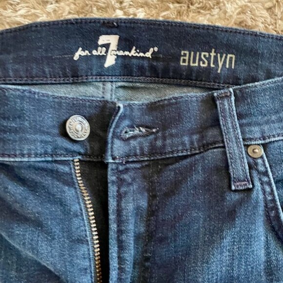7 For All Mankind Austyn Straight Relaxed Jeans (33 X 33) - Picture 6 of 7